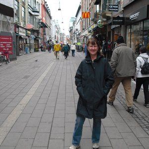 LLBean Ladies Hooded and Lined Raincoat Size S Black